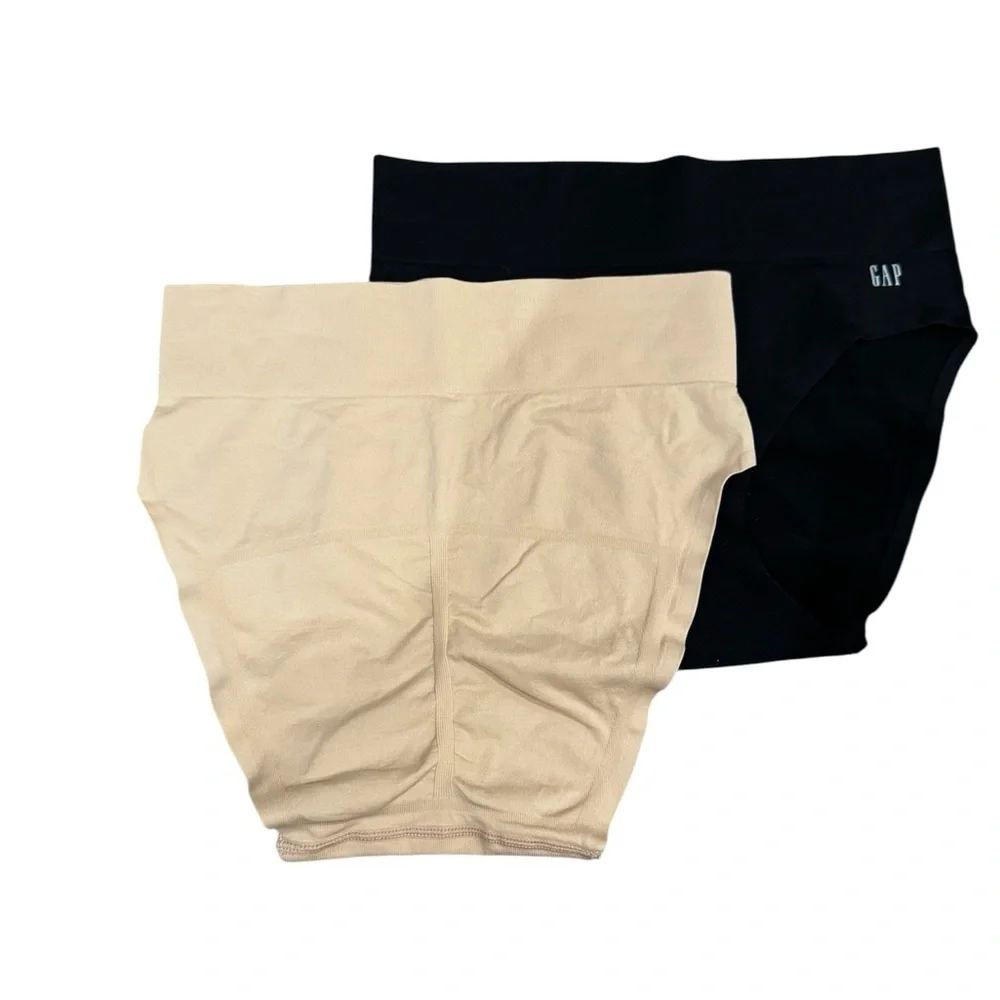 GAP gapbody Women's Beige and Black Shapewear shaping brief nwot - Picture 3 of 6